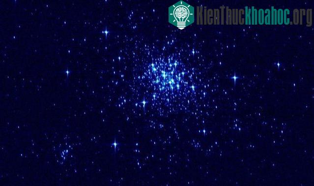Ảnh cận cảnh cụm sao trẻ NGC1818 nằm trong đám mây Magellanic kế cận thiên hà Milky Way.
