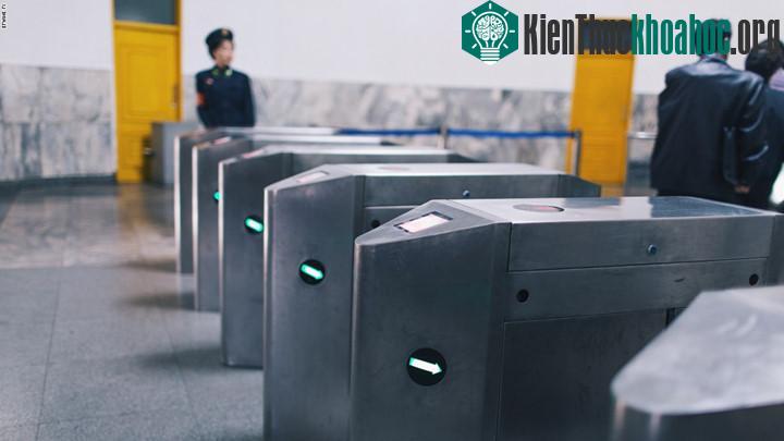 Loạt ảnh ga tàu điện ngầm sâu nhất thế giới ở Bình Nhưỡng ảnh 3