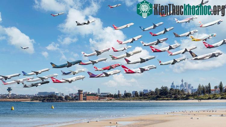 Kiến trúc sư, nhiếp ảnh gia này chụp cảnh sân bay tại 10 thành phố, trong đó có Amsterdam, Tokyo, Zurich và London.