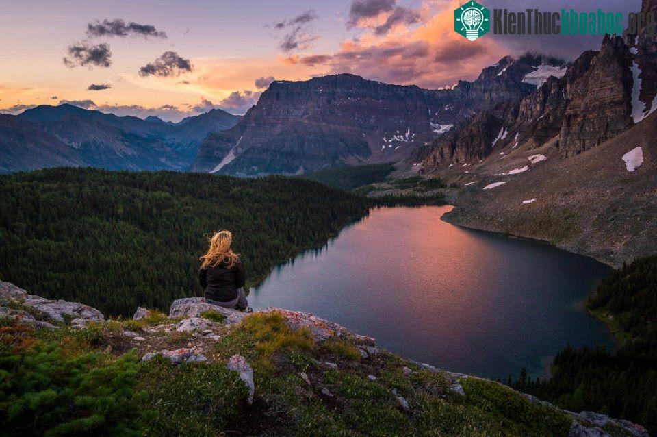 Khám phá thiên nhiên hùng vĩ của đất nước thanh bình Canada ảnh 3