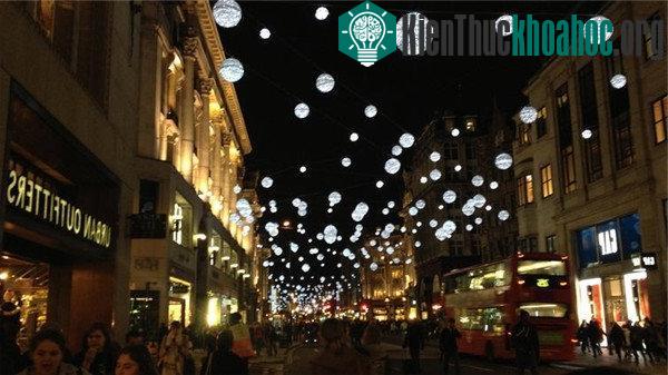 Choáng ngợp với cách trang trí Noel cực ảo diệu trên khắp năm châu ảnh 38