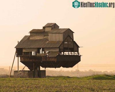 Những ngôi nhà kỳ quái trên thế giới