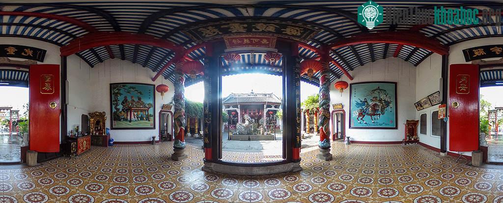 Nơi đây hiện còn lưu giữ nhiều hiện vật bằng gốm sứ, các hình tượng mô phỏng lại các vở tuồng về văn hóa và nhiều văn bản ghi lại cuộc sống của cộng đồng người Quảng Đông ở Hội An.