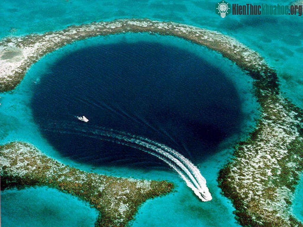 Hố xanh khổng lồ - Belize