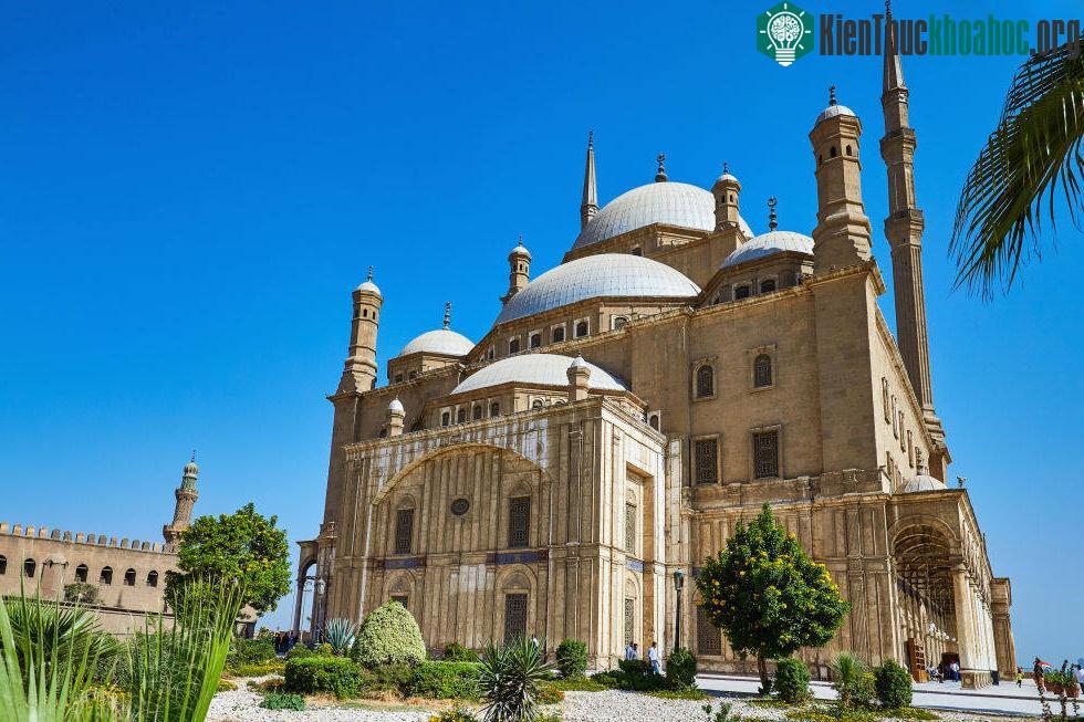 Lâu đài Citadel ở Cairo, Ai Cập được xây dựng cách đây 700 năm.