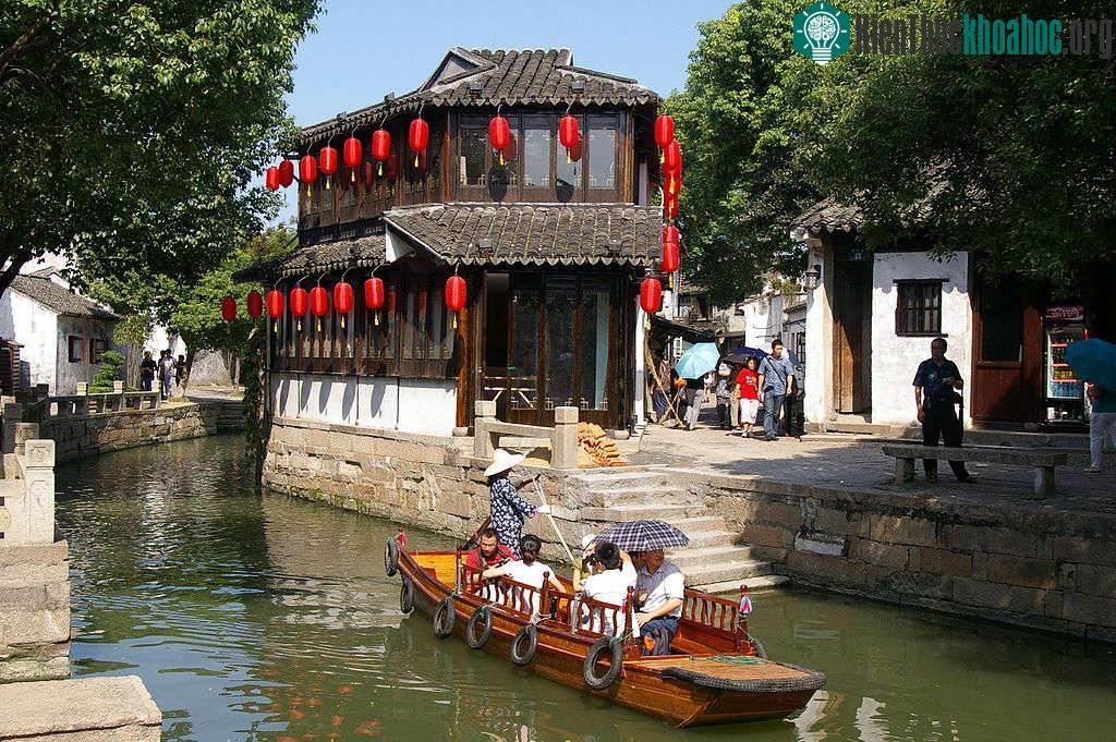 Khu phố cổ Phong Kính