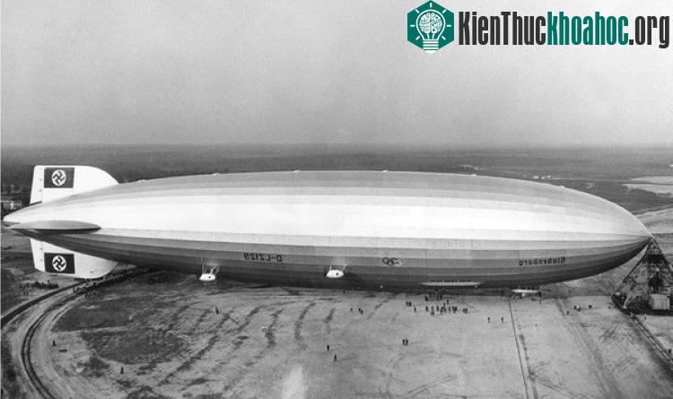 Ảnh chụp khinh khí cầu Hindenburg trước khi gặp thảm họa chấn động thế giới.