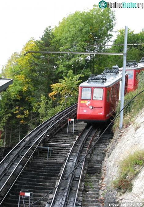Trước đó, mỗi xe phải mất 30 phút đi lên, 40 phút đi xuống