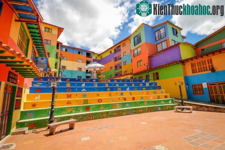 Kiến trúc tuyệt đẹp của thị trấn nhiều màu sắc nhất thế giới ảnh 6