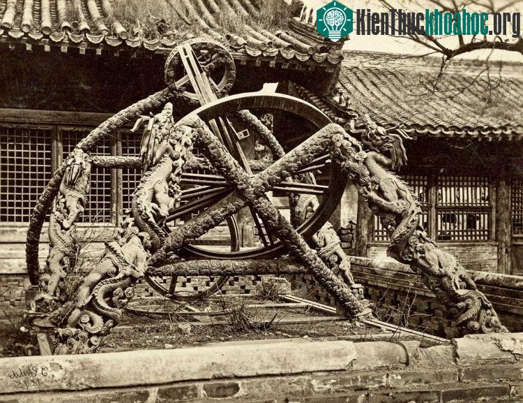 Nhà Thanh đã chế tạo ra công cụ quan sát thiên văn bằng đồng, được đặt tại đài quan sát thiên văn Hoàng gia.