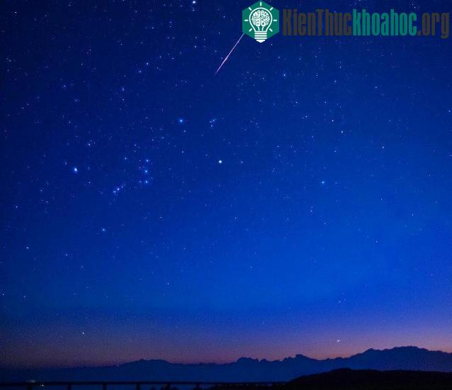 Bầu trời đêm xanh ngắt này ở Nagano (Nhật Bản) như chào đón mưa sao băng Perseids ghé thăm mình.