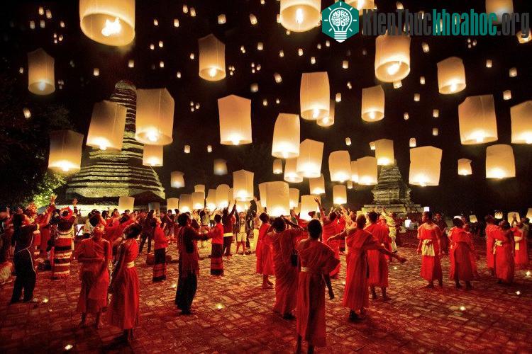Lễ hội thả đèn trời