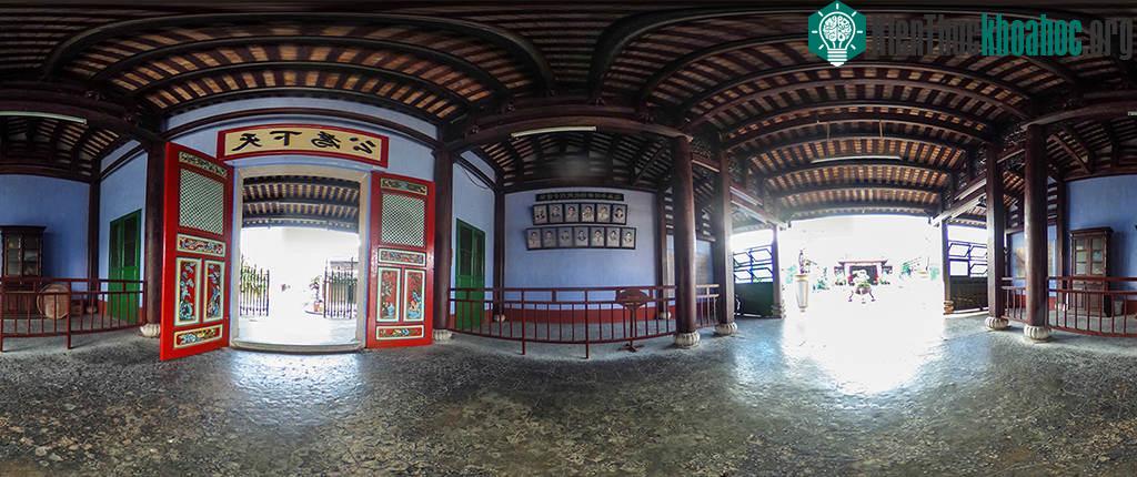 Hội quán học Ngũ Bang (nằm trên phố Trần Phú) còn có tên gọi là Hội quán Dương Thương hay Trung Hoa Hội Quán. Cái tên Ngũ Bang ra đời có lẽ do tại thời điểm này có 5 bang hội người Hoa quy tụ về gồ...