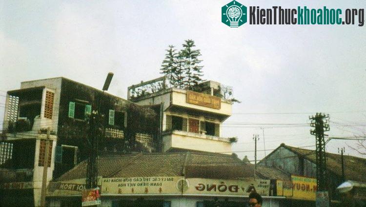 Ngã tư Phú Nhuận.