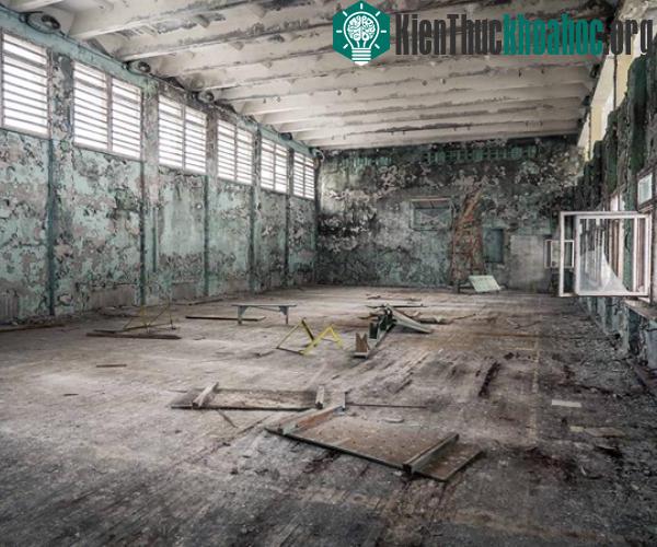 Chùm ảnh 30 năm thảm họa nhà máy điện nguyên tử Chernobyl ảnh 8