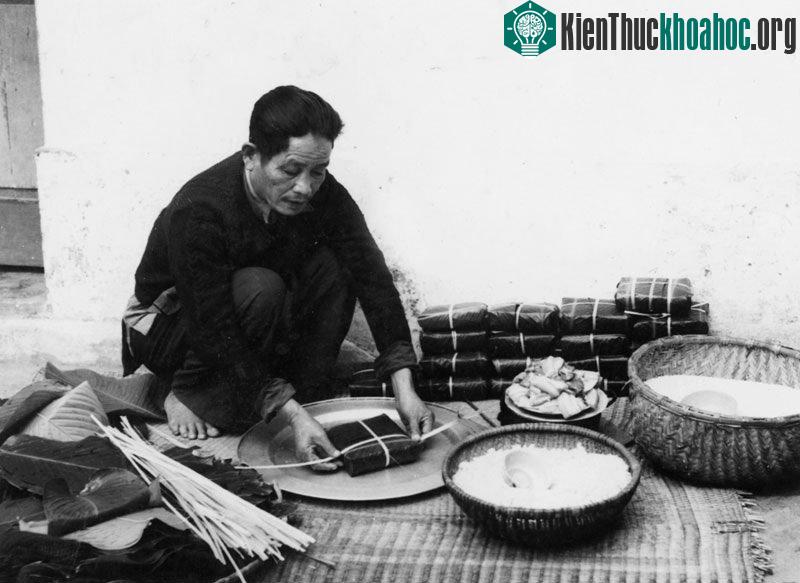 Gói bánh chưng