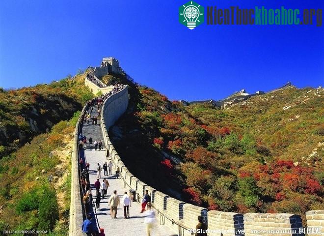 Từ lâu, người Trung Quốc không chỉ tự hào với thủ đô Bắc Kinh, hay Cố cung, Di hòa viên cổ kính và trang nghiêm, sự sầm uất phồn hoa của thành phố Thượng Hải, mà rất tự hào khi nói về&nbsp;