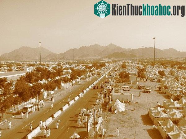 Vụ giẫm đạp khủng khiếp nhất tại Arab Saudi và cũng có thể coi là tồi tệ nhất trong lịch sử thế giới hiện đại xảy ra vào ngày 2/7/1990. Có tới 1.426 người hành hương, chủ yếu đến từ các nước châu Á...