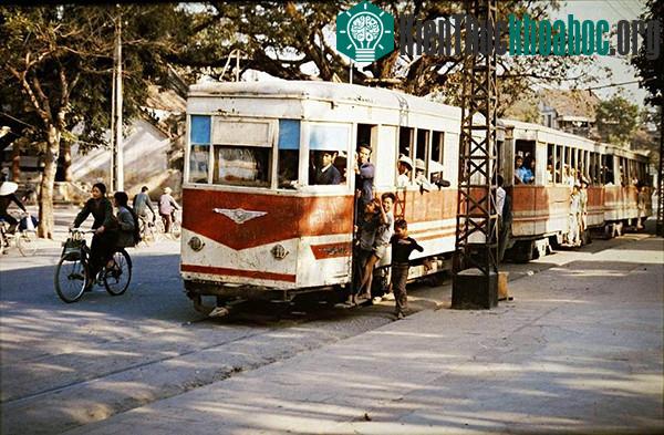 Những bức ảnh tuyệt đẹp về Hà Nội - Huế - Đà Nẵng - Sài Gòn vào năm 1979