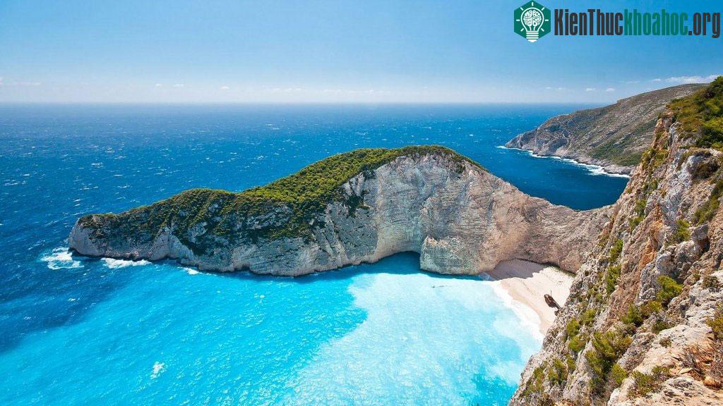 Toàn cảnh hòn đảo Zakynthos.