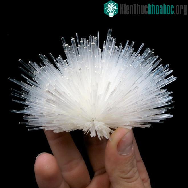 Bí ẩn vũ trụ ẩn giấu trong những viên đá quý tự nhiên