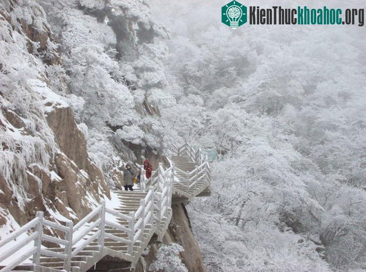 Tiên cảnh đỉnh Quang Minh nơi võ lâm quần tụ- ảnh 11