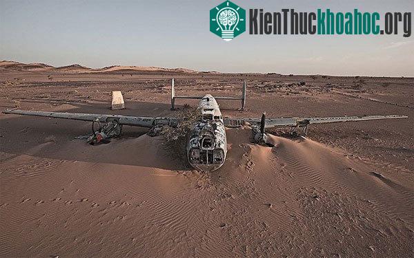 Avro Shackleton là máy bay tuần tra hàng hải tầm xa của Anh, từng được Không quân Hoàng gia và Không quân Nam Phi sử dụng. Chiếc Avro Shackleton này r...