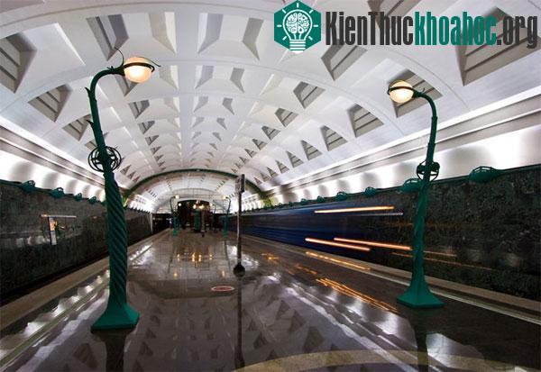 Trạm Slavyansky, Moscow, Nga