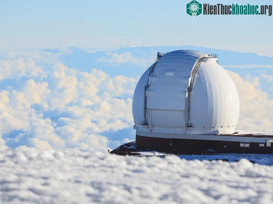 Mauna Kea, Hawaii: Nằm ở độ cao 4.206 m so với bãi biển Hilo, đỉnh Mauna Kea hùng vĩ hoàn toàn không dành cho những người yếu tim.