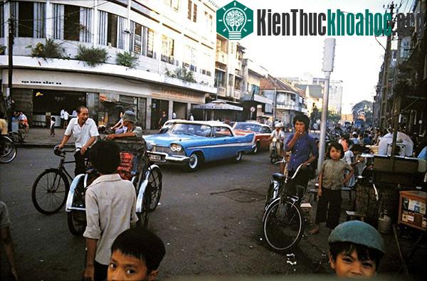 Những bức ảnh tuyệt đẹp về Hà Nội - Huế - Đà Nẵng - Sài Gòn vào năm 1979