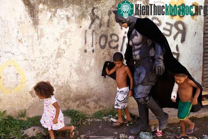 "Người dơi ở Rio" của nhiếp ảnh gia&nbsp;Elisabete Maisao.&nbsp;(Ảnh: National Geographic)