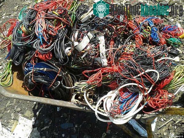 "Nghĩa địa" rác thải điện tử của phương Tây tại châu Phi