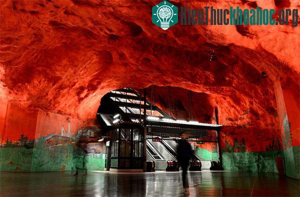 Trạm Solna Station, Stockholm, Thụy Điển