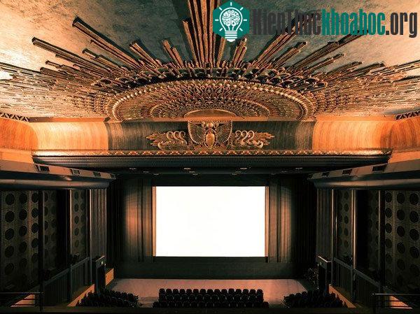 10. Rạp Egyptian nằm trong tổ hợp rạp American Cinematheque, Los Angeles, Mỹ.
