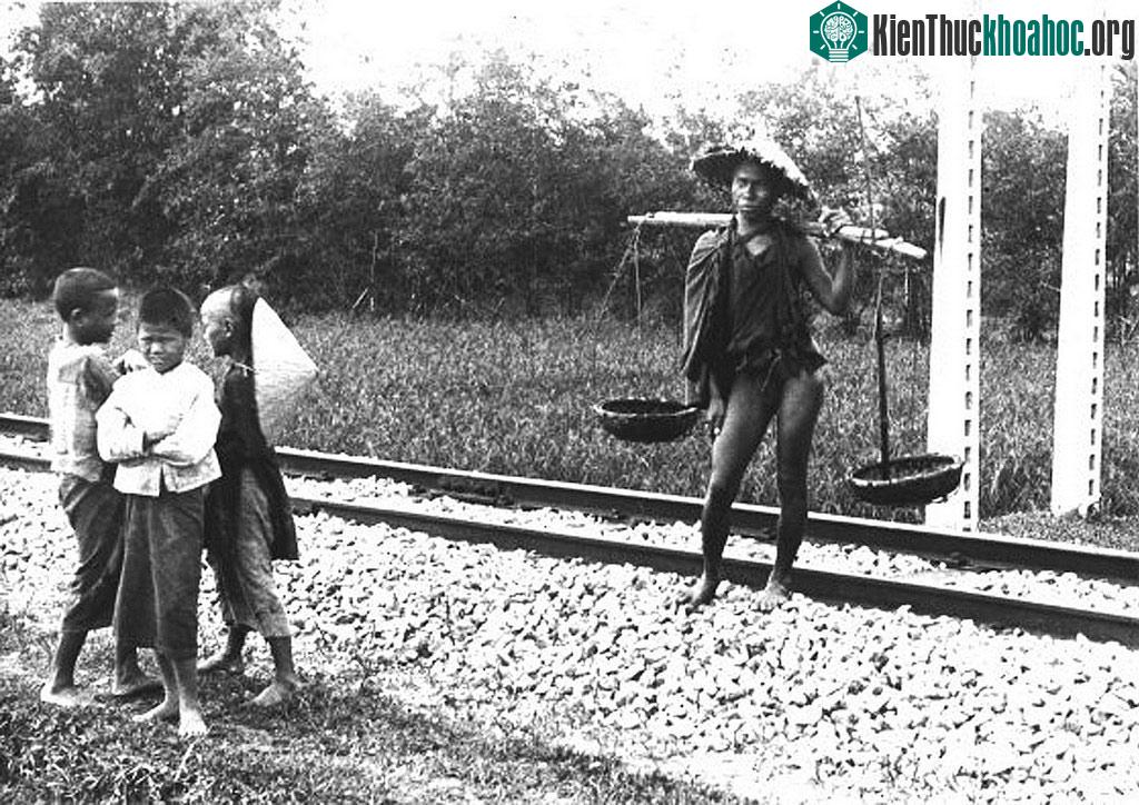 Khám phá cuộc sống ở Việt Nam 100 năm trước ảnh 15