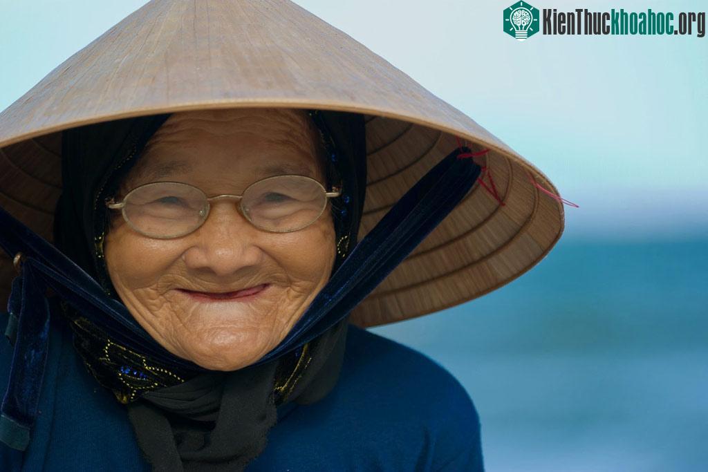 Nụ cười tuổi xế già: "Không răng" vẫn đẹp ảnh 16