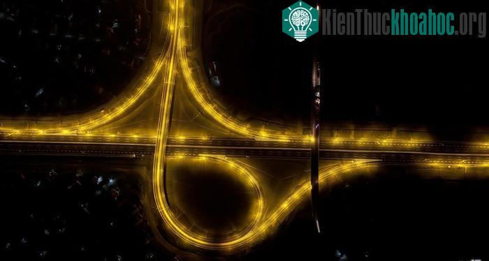 Ngắm cao tốc hiện đại nhất Việt Nam trước ngày thông xe