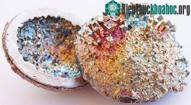 Bí ẩn vũ trụ ẩn giấu trong những viên đá quý tự nhiên