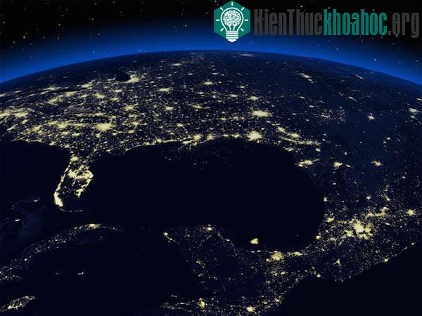 Hình ảnh "không thể tin nổi" vòng quanh Trái Đất khi đêm về.