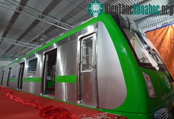 Cận cảnh tàu đường sắt đô thị đầu tiên ở Hà Nội- ảnh 3