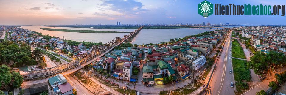 "Cầu Long Biên" - tác giả Nguyễn Tuấn Hải.