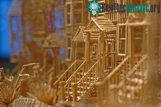 Ngắm những kiệt tác từ 100 000 cây tăm xỉa răng được xây dựng trong 35 năm