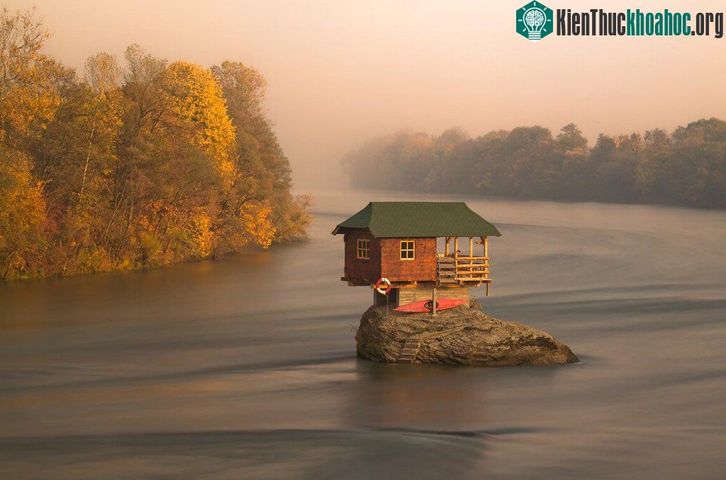 Cảnh vật độc đáo và bí ẩn trên toàn thế giới ảnh 29