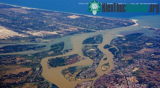 Ngắm vẻ đẹp Tổ quốc nhìn từ chiều thẳng đứng