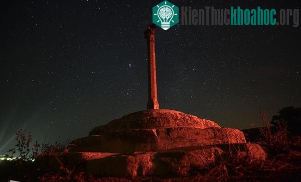 Chùm ảnh mưa sao băng Perseid lớn nhất năm 2015