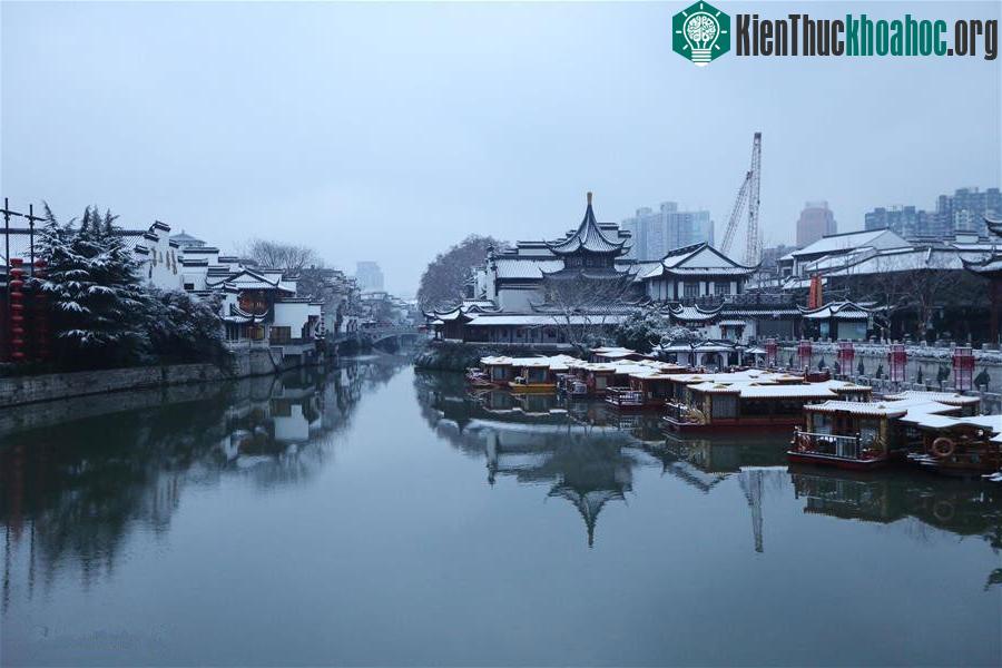 Khung cảnh tinh khiết, thanh nhã như trong những bộ phim cổ trang. (Ảnh: Xinhua).