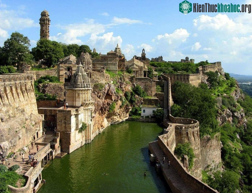 Pháo đài Chittaurgarh, Ấn Độ