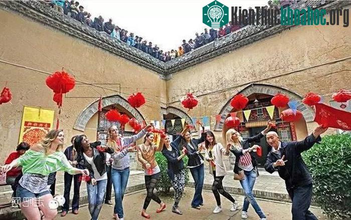 Ngôi làng dưới lòng đất độc đáo ở Trung Quốc ảnh 36