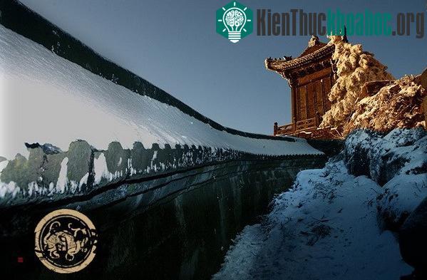 Chùm ảnh tuyết rơi sớm, phủ trắng núi Võ Đang