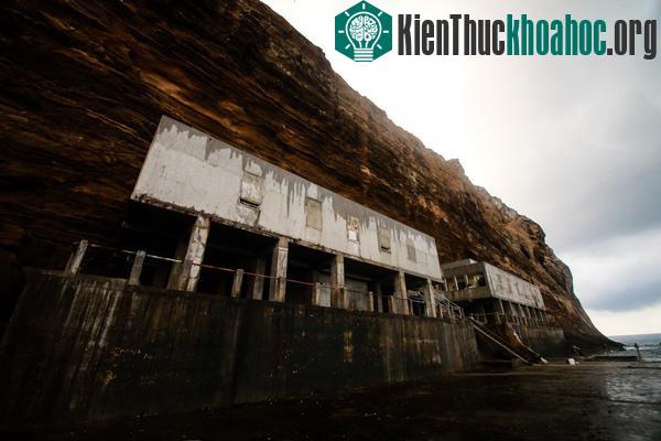 Đảo đá khổng lồ độc nhất vô nhị trên Biển Đông
